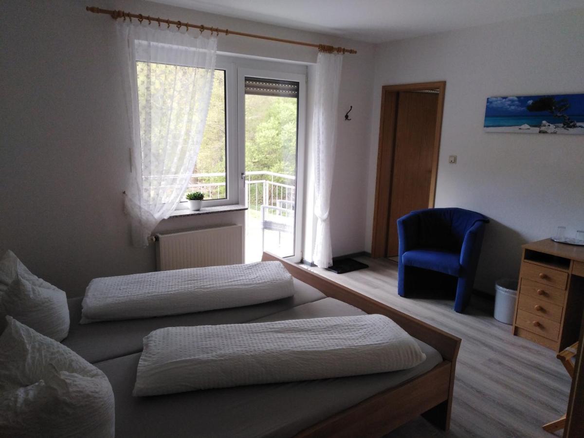 Zimmer Ohne Fruehstueck In Der Forellenzucht Burgen (Mayen-Koblenz) Exterior foto