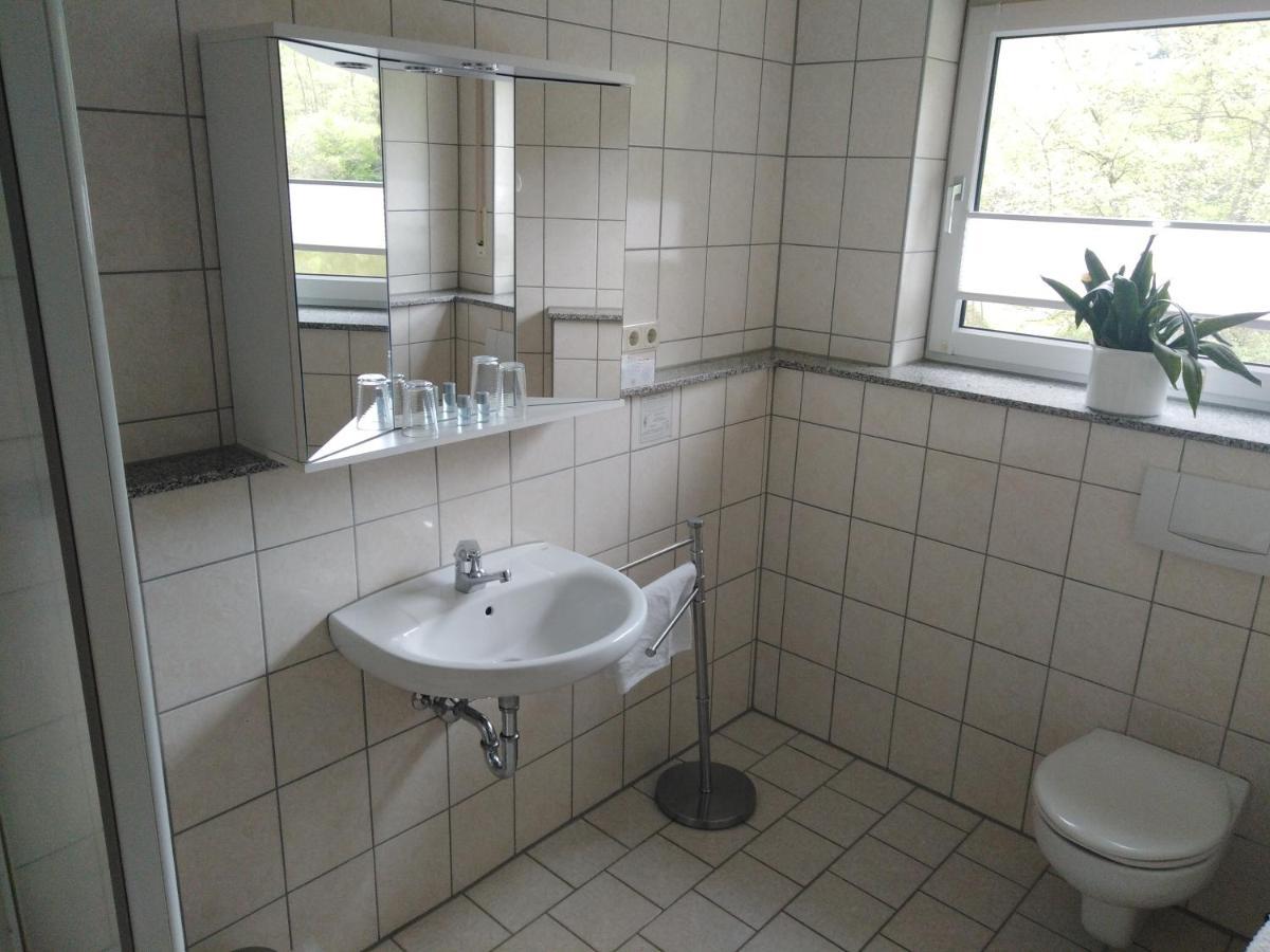 Zimmer Ohne Fruehstueck In Der Forellenzucht Burgen (Mayen-Koblenz) Exterior foto
